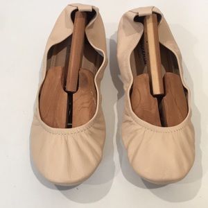 The Storehouse Flats Women’s Sz 8 Leather Folding Nude Flats